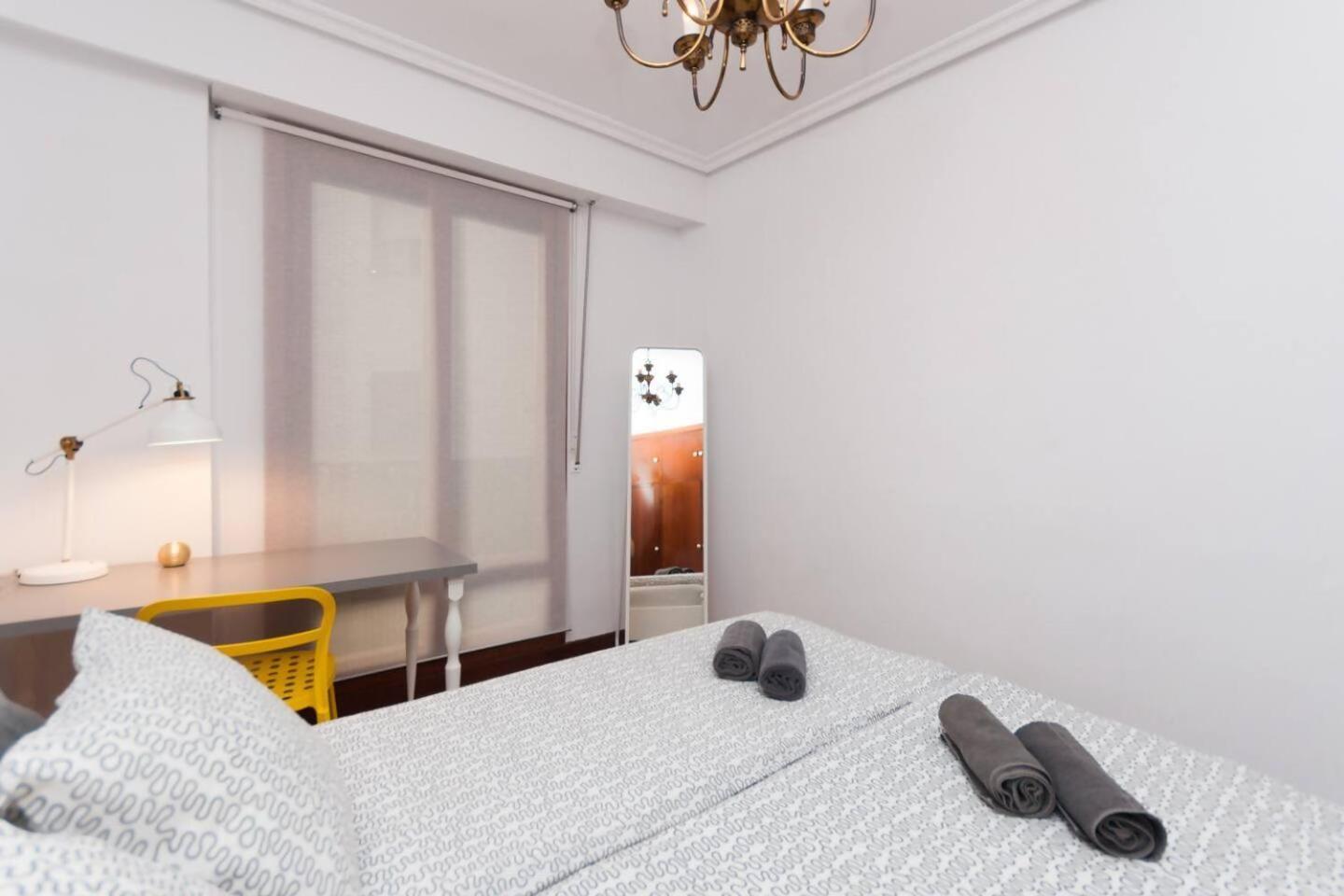 Apartamento Con Parking Privado Cerca De Zurriola Сан Себастиан Екстериор снимка