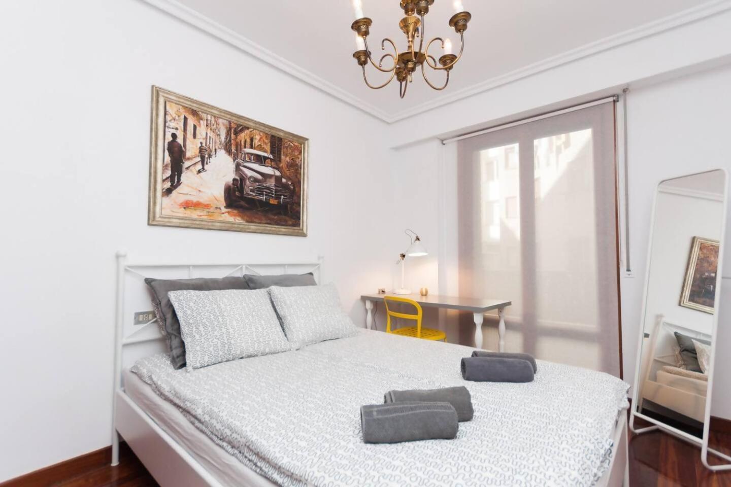 Apartamento Con Parking Privado Cerca De Zurriola Сан Себастиан Екстериор снимка