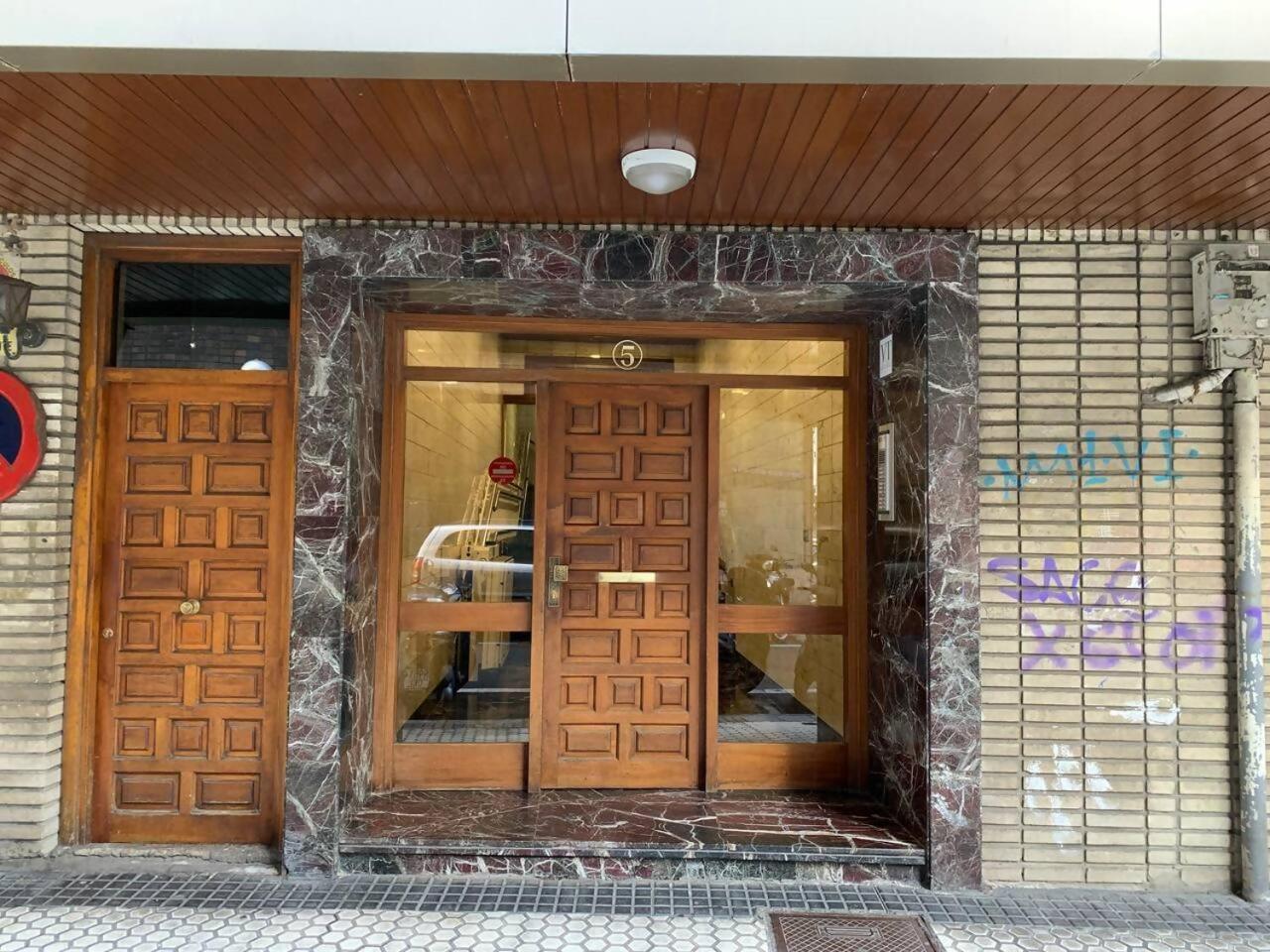 Apartamento Con Parking Privado Cerca De Zurriola Сан Себастиан Екстериор снимка